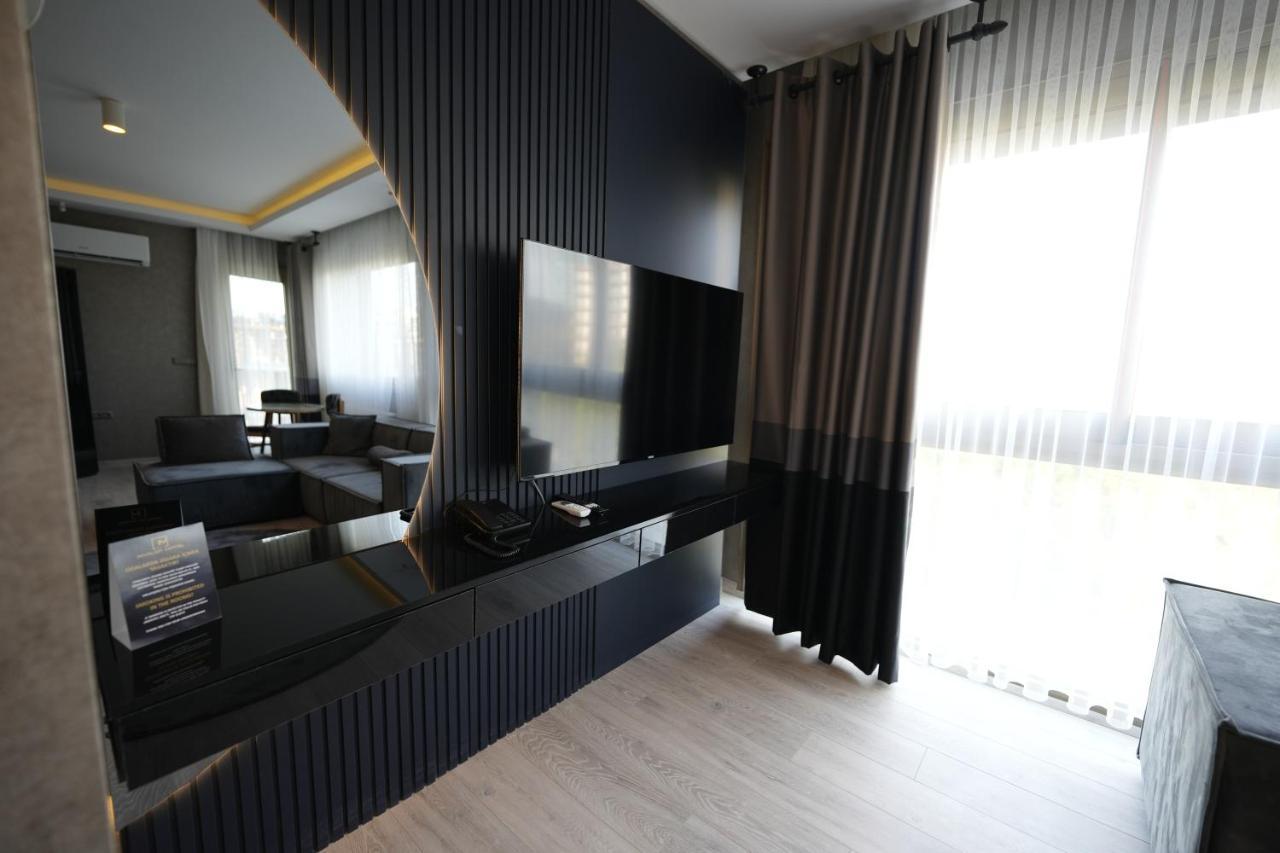 Marlen Hotel Bayrakli İzmir Buitenkant foto
