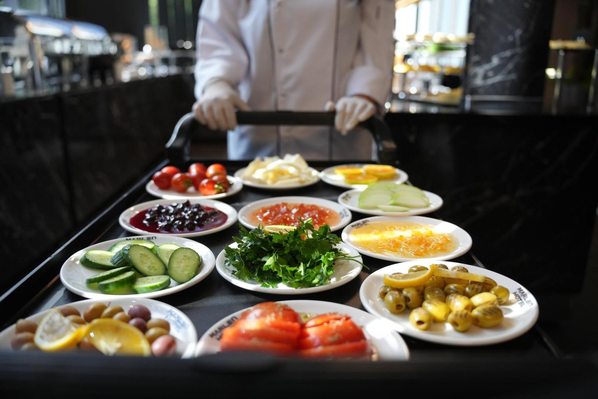Marlen Hotel Bayrakli İzmir Buitenkant foto