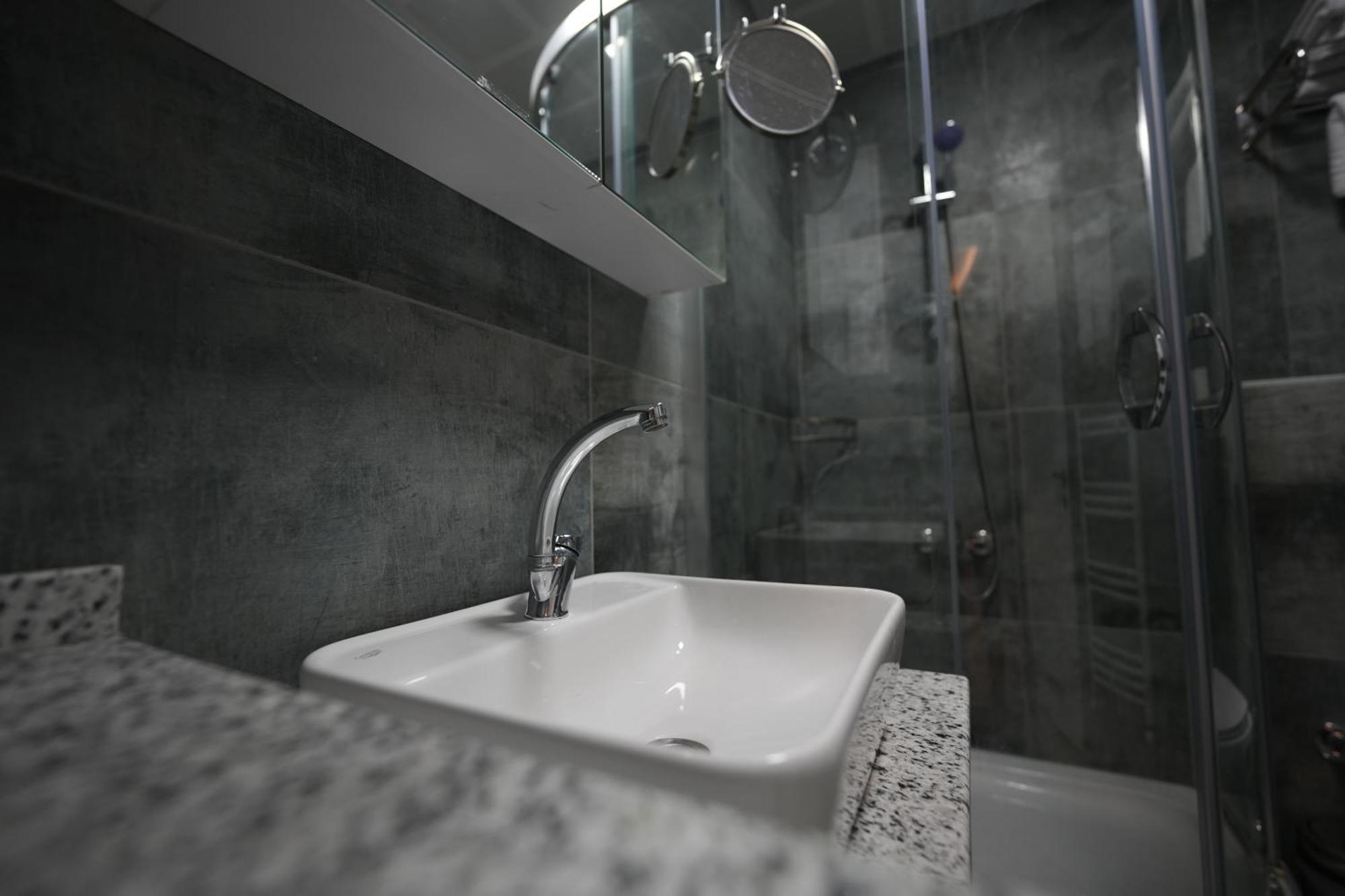 Marlen Hotel Bayrakli İzmir Buitenkant foto